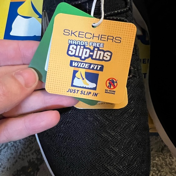 Skechers Arch Fit Slip-Ins Black Sneakers Size 8 NWT Hands-Free - Picture 4 of 7